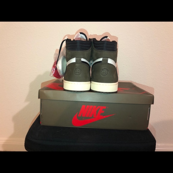 Air Jordan Cactus Jack 1 Athletic Shoes